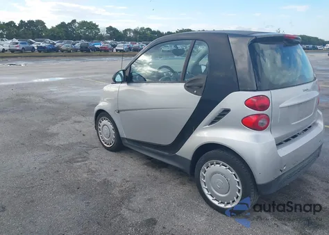 2013 Smart Fortwo Pure z USA, uszkodzony, nr VIN WMEEJ3BA7DK651454